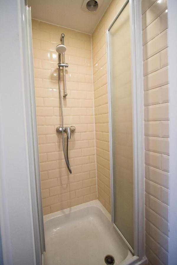 בריסל Charming Apartments Near Avenue Louise מראה חיצוני תמונה